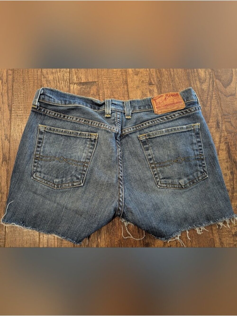 Lucky Brand Daisy Duke Cutoff Shorts with Size 8/29 - Picture 3 of 9
